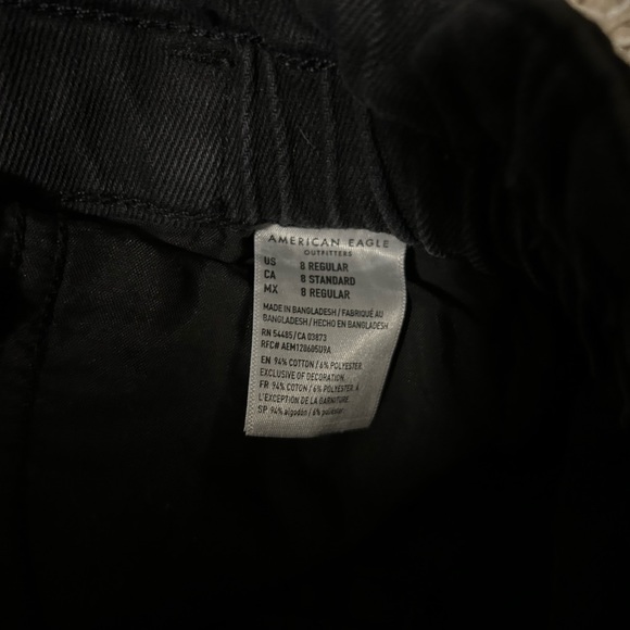 American Eagle Highest Rise Mom Jean - Picture 4 of 4